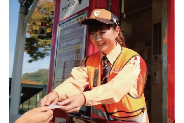 NEXCO中日本グループの高速道路料金所スタッフ／3日で1勤務・月10～11回程度／50代以上活躍中◎